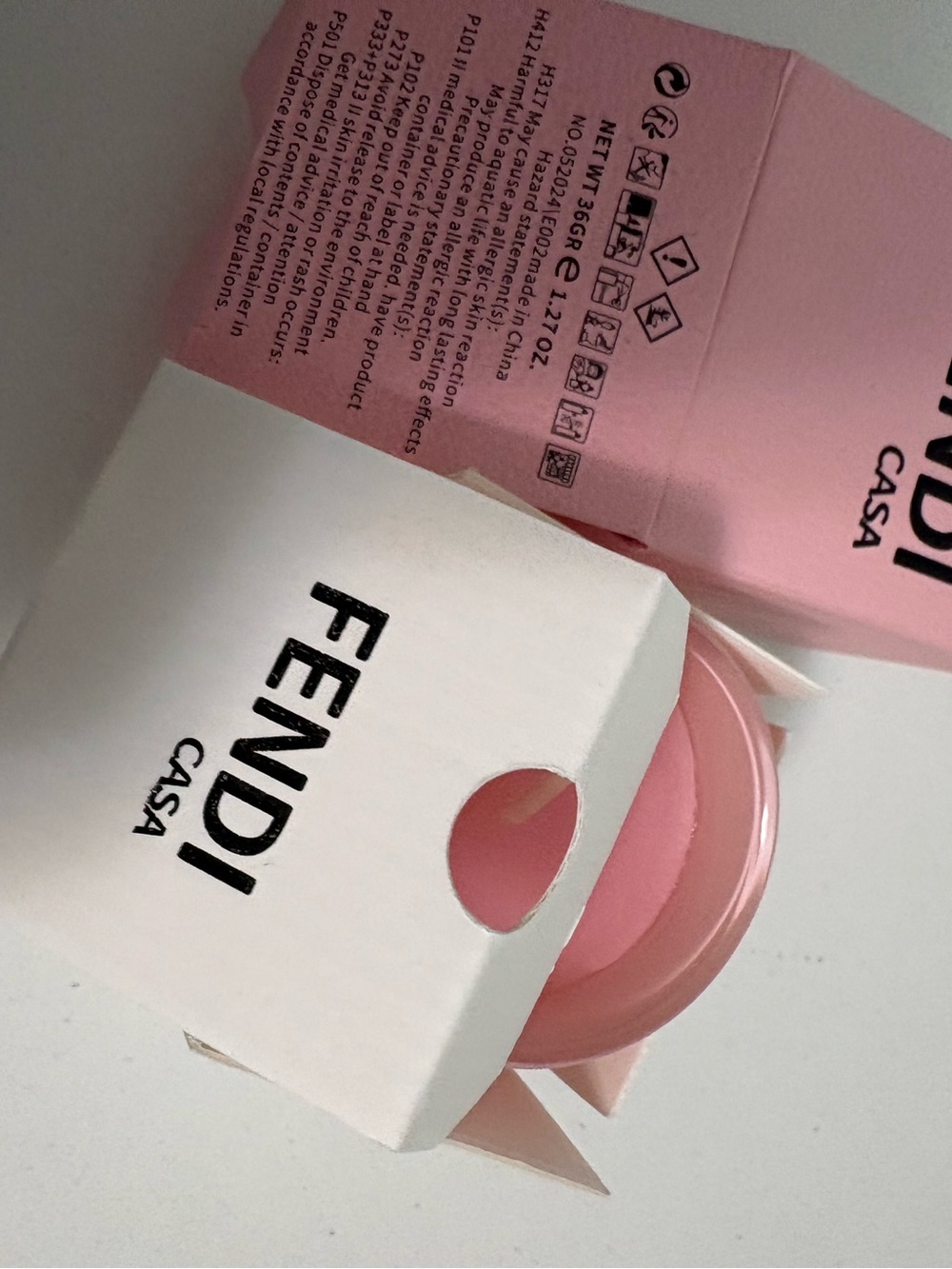 Fendi candle - Picture 4 of 6